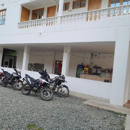 Hotel Santa Fe Del Parque Santa Fe de Antioquia Ngoại thất bức ảnh