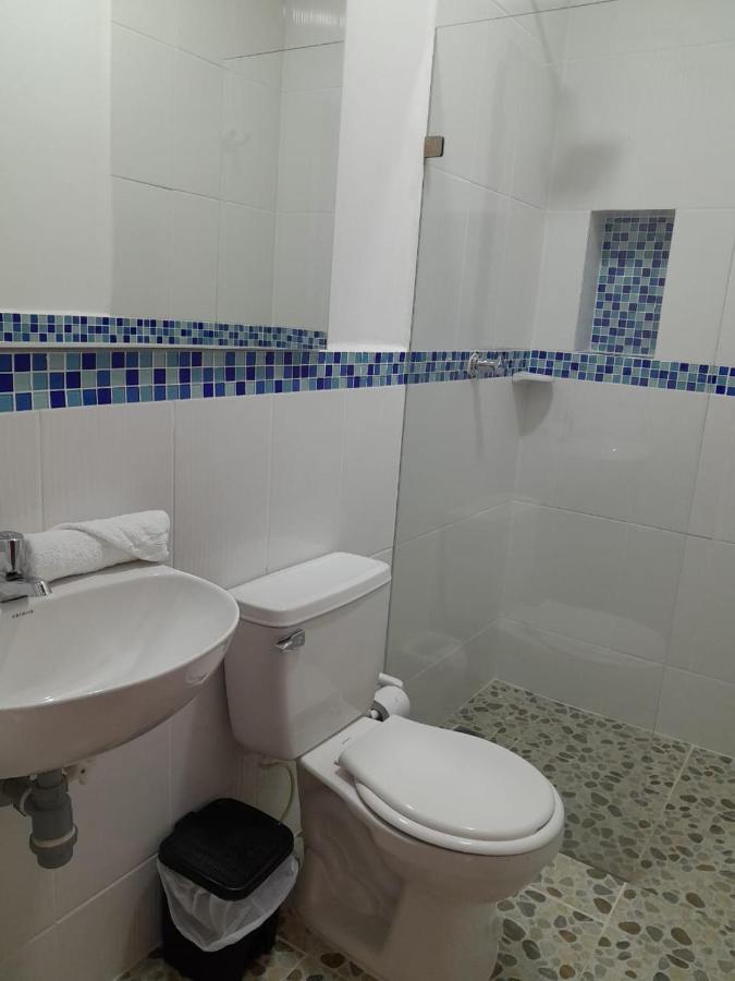 Hotel Santa Fe Del Parque Santa Fe de Antioquia Ngoại thất bức ảnh